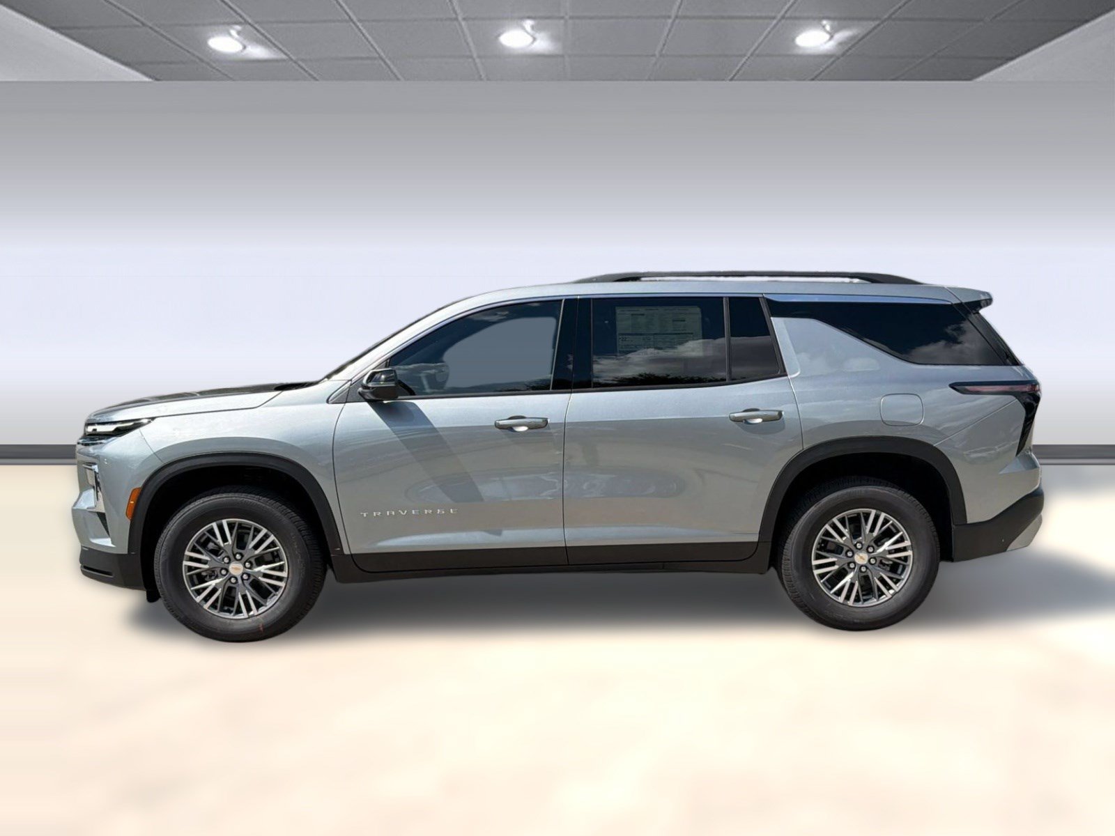 New 2026 Chevrolet Traverse LT FWD image 2