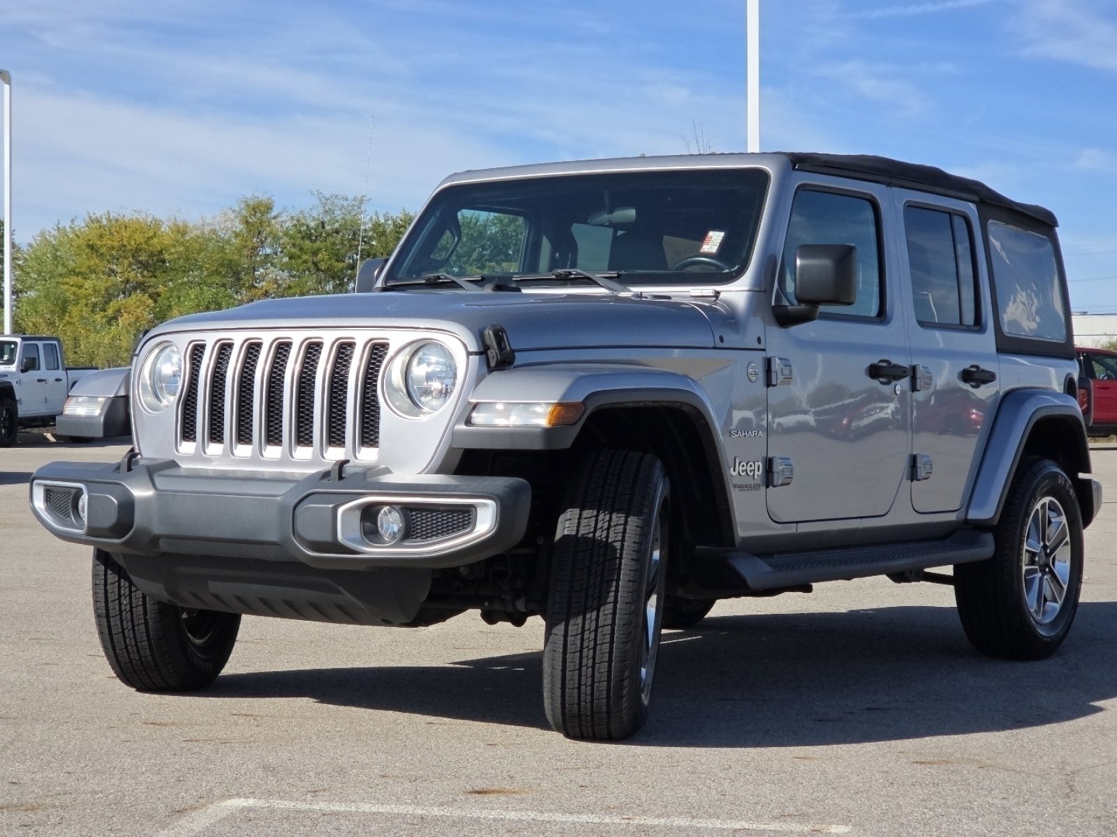 Used 2018 Jeep Wrangler Unlimited Sahara image 13