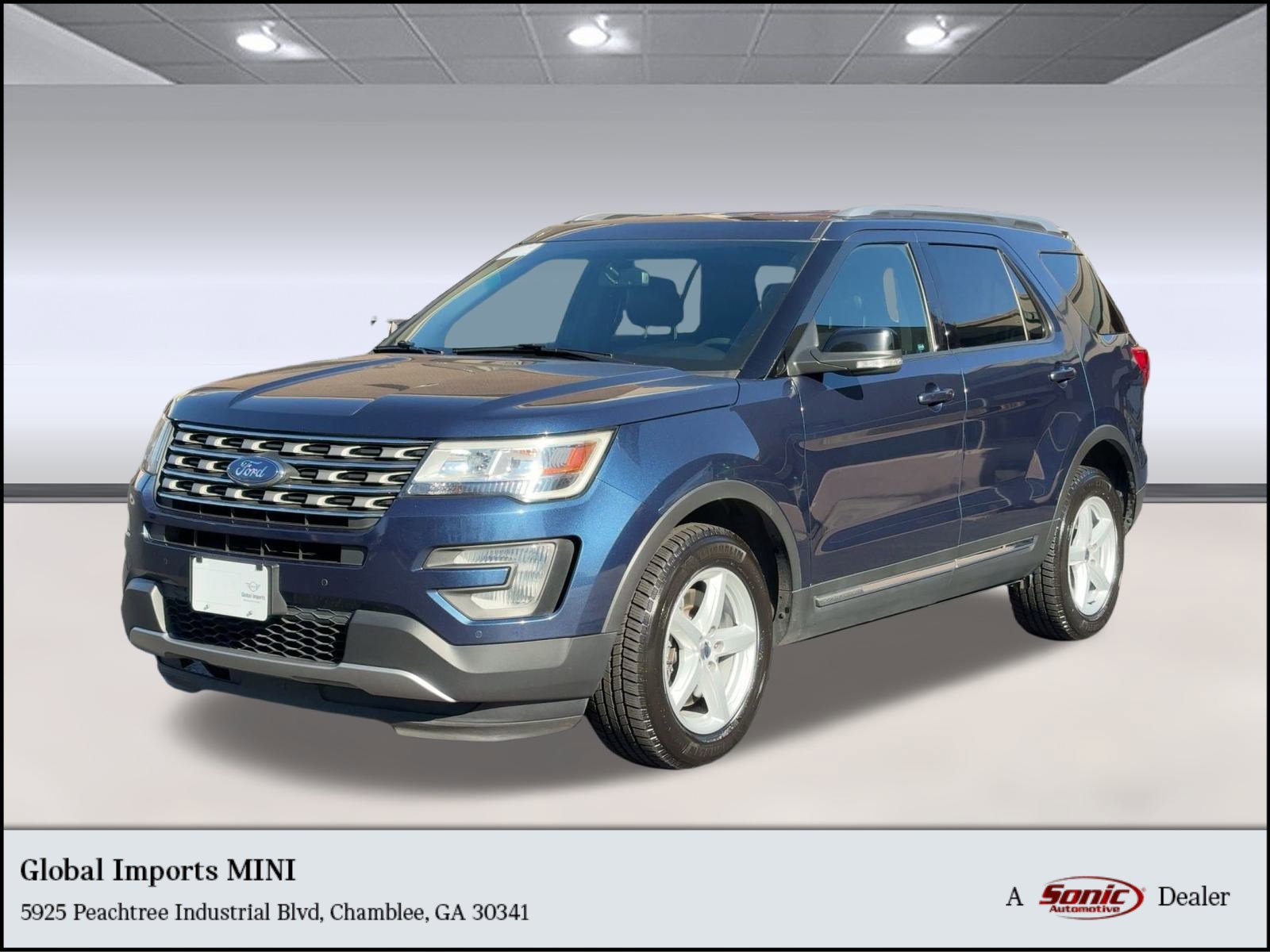 Used 2017 Ford Explorer XLT w/ Equipment Group 202A image 1