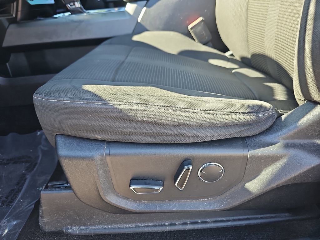 Used 2017 Ford F150 XLT w/ Equipment Group 302A Luxury image 32