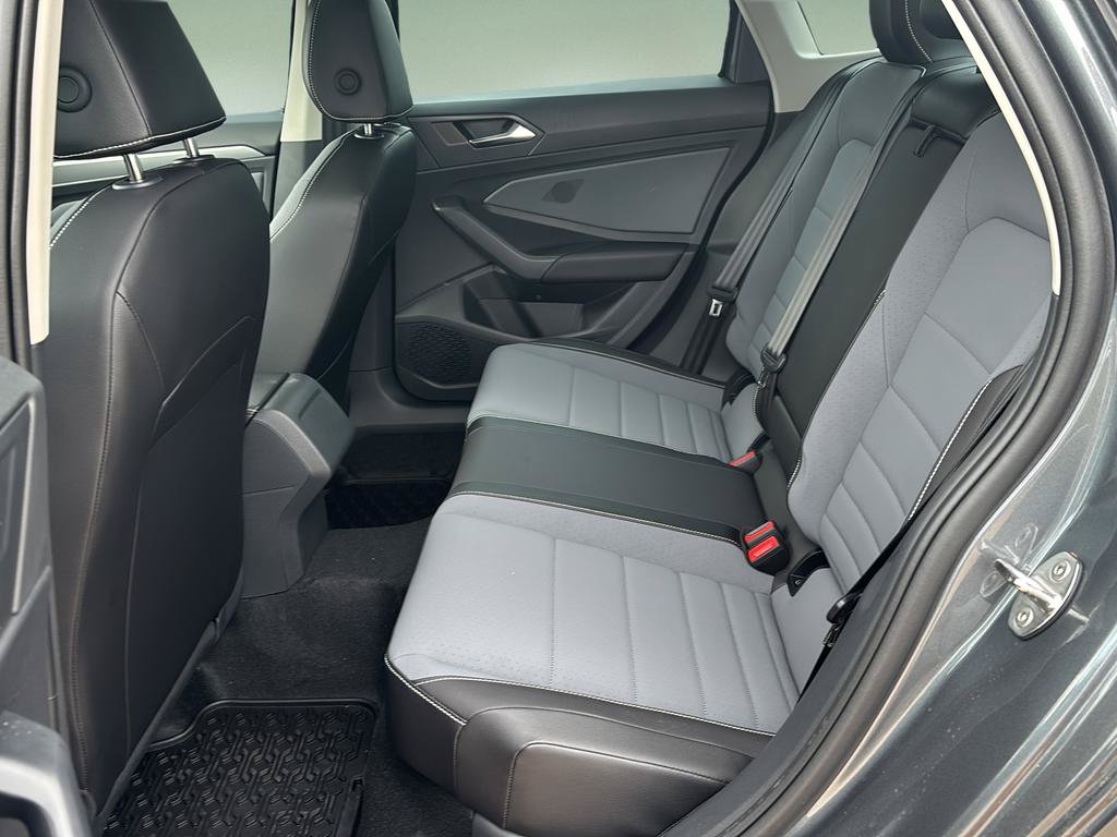 New 2026 Volkswagen Jetta SE FWD image 15