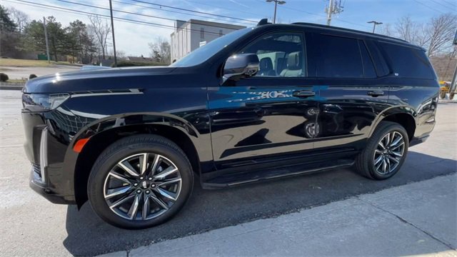 Used 2021 Cadillac Escalade Sport w/ Driver Assist Tech Package image 4