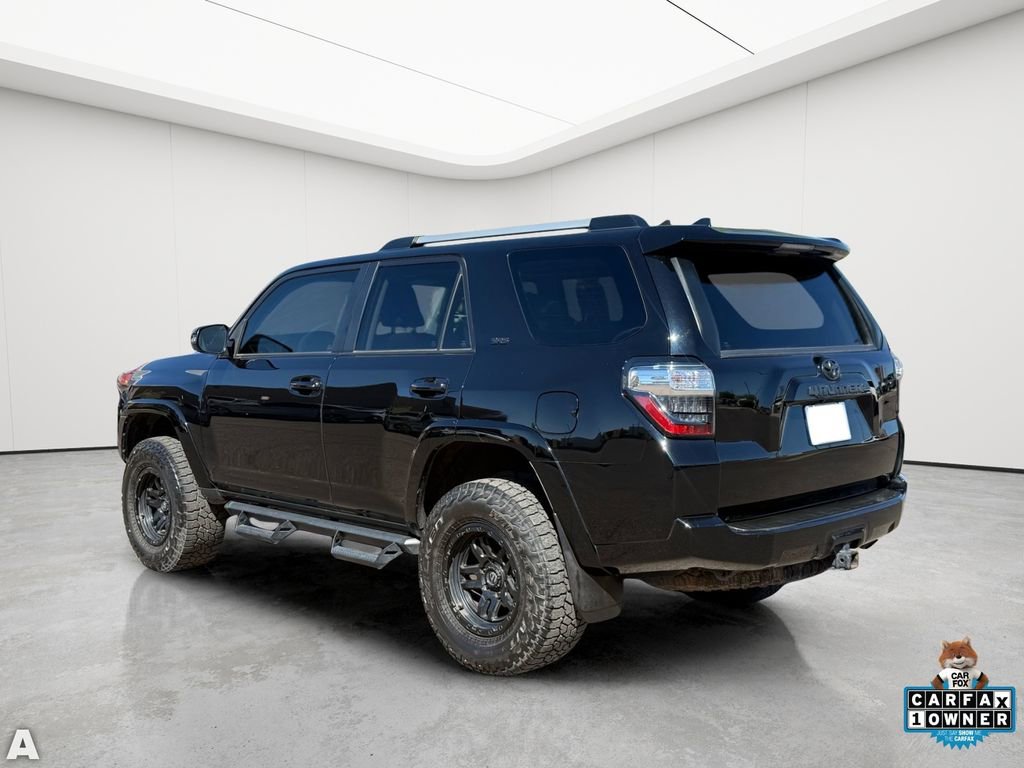 Used 2022 Toyota 4Runner SR5 Premium AWD/4WD image 4