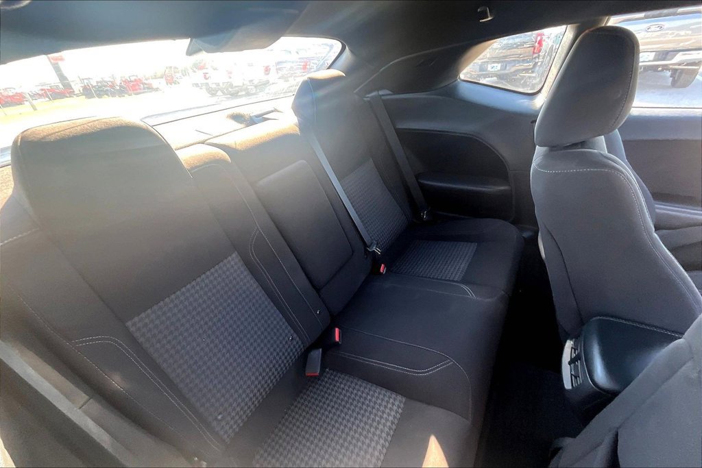 Used 2023 Dodge Challenger SXT RWD image 29