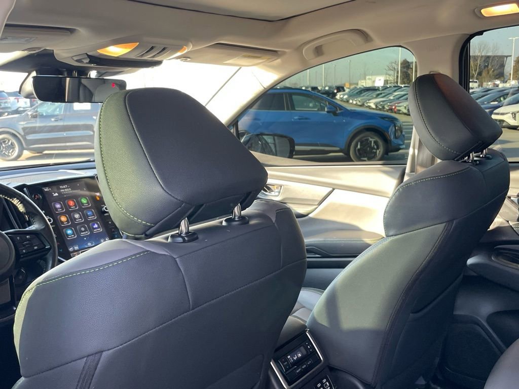 Used 2024 Subaru Ascent Onyx Edition image 27