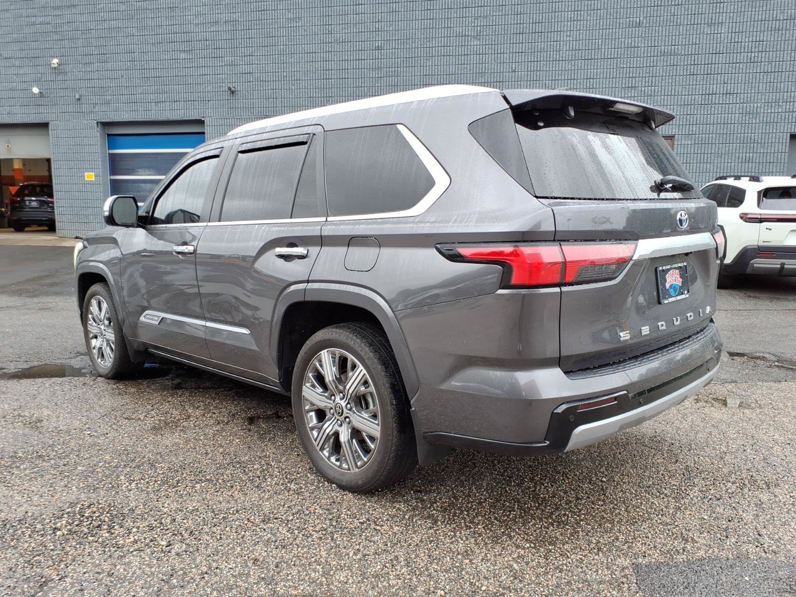Certified 2024 Toyota Sequoia Capstone AWD/4WD image 4