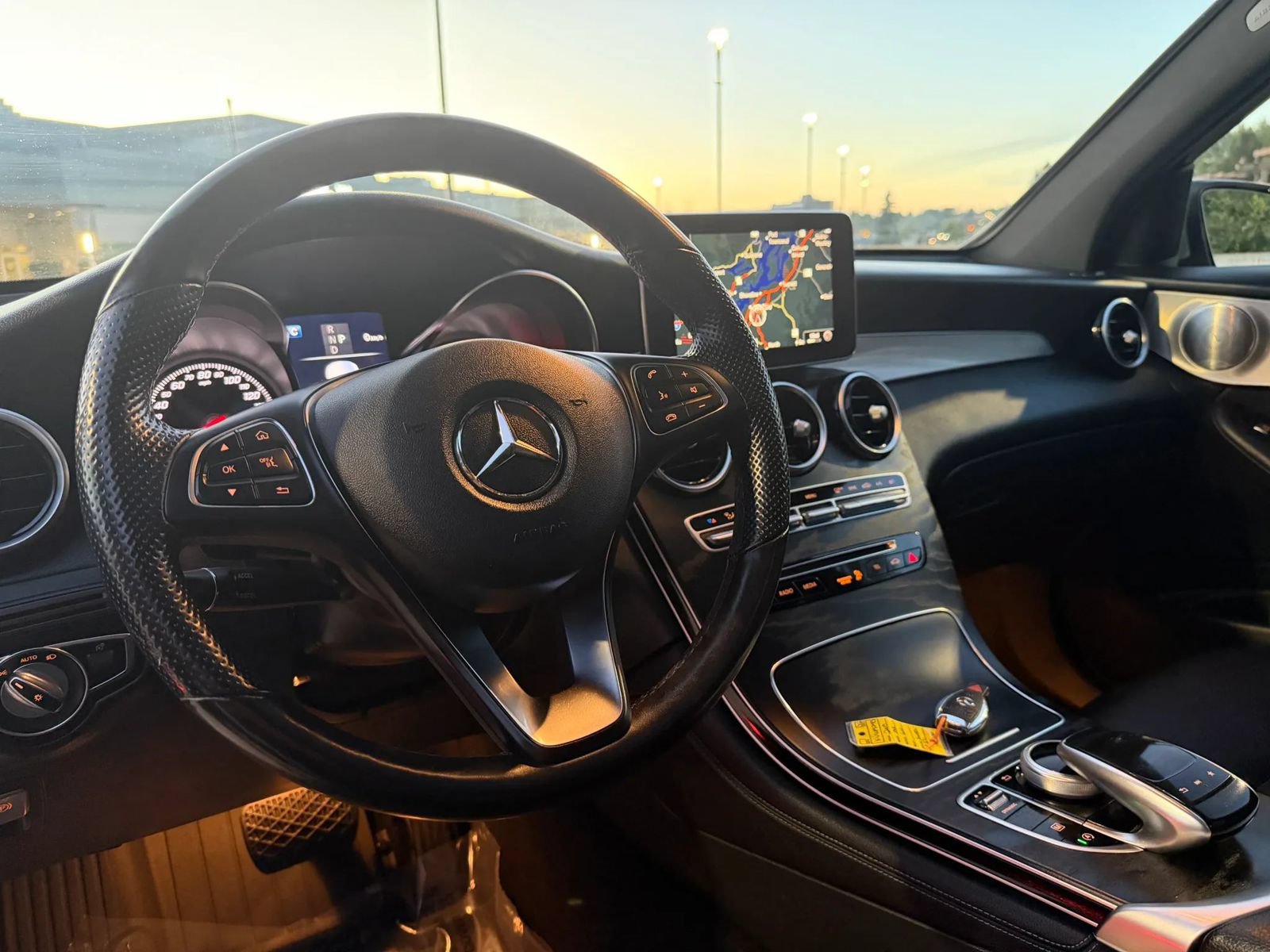 Used 2019 Mercedes-Benz GLC 300 4MATIC image 61