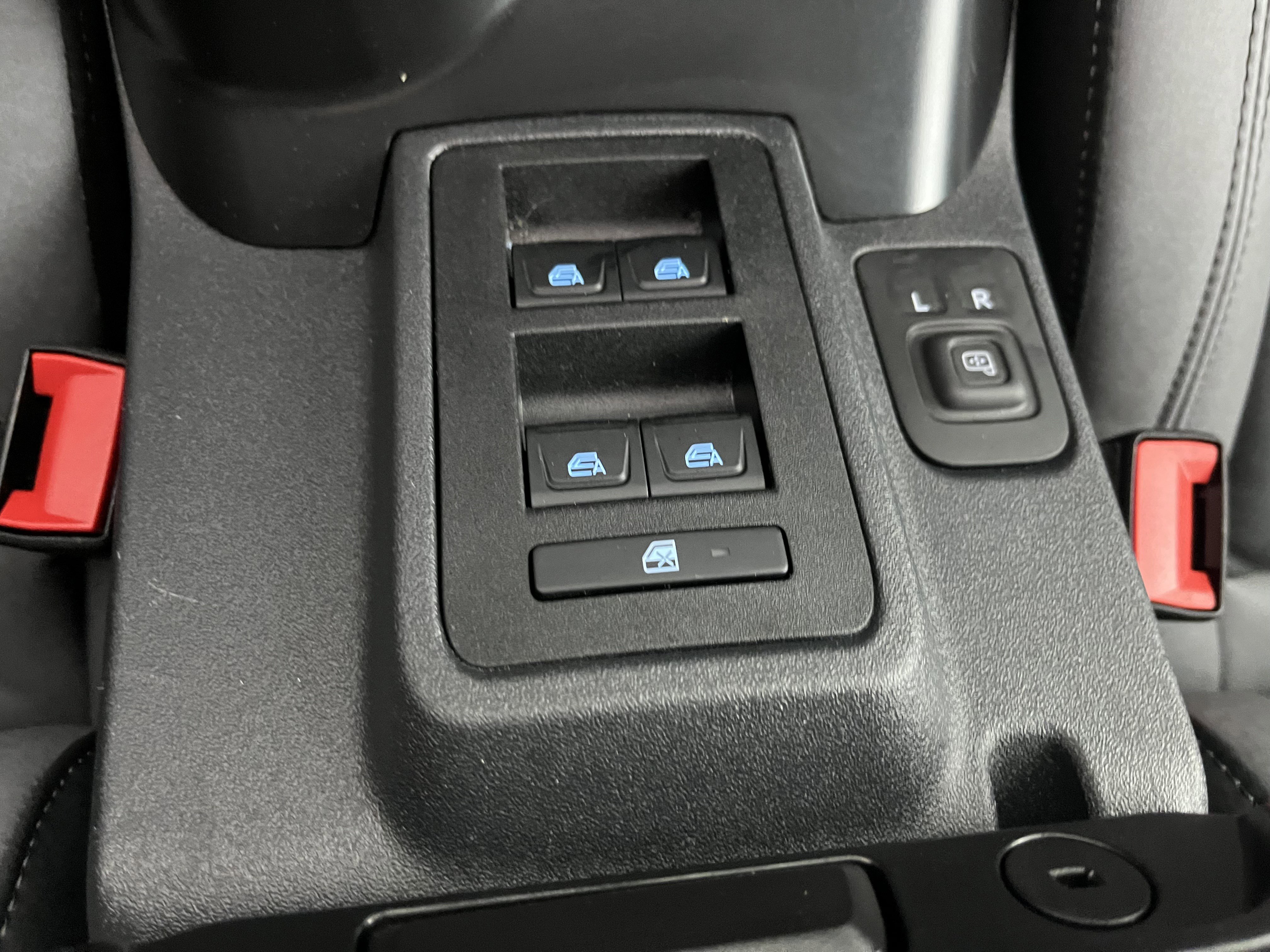 Used 2024 Ford Bronco Black Diamond image 18