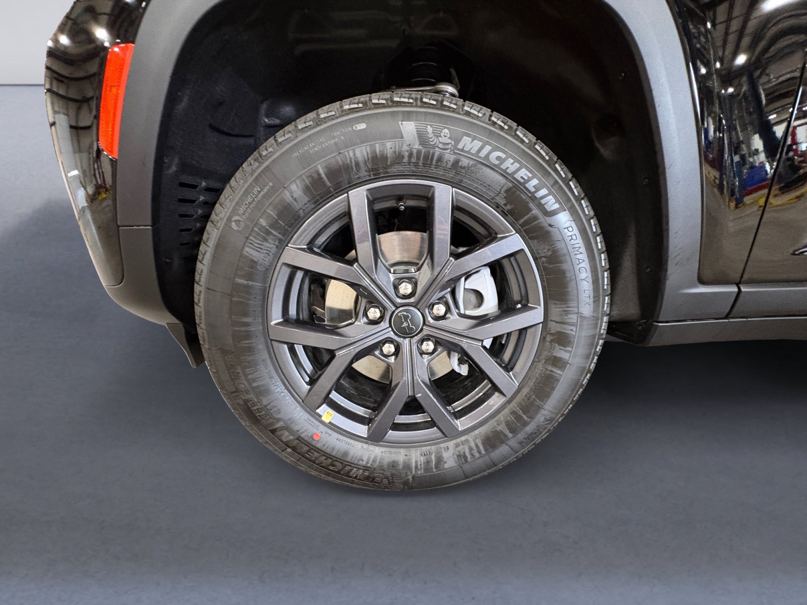 New 2027 Jeep Grand Cherokee Altitude AWD/4WD image 14