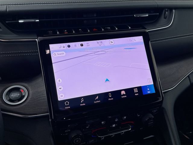 New 2025 Jeep Grand Cherokee Overland image 13