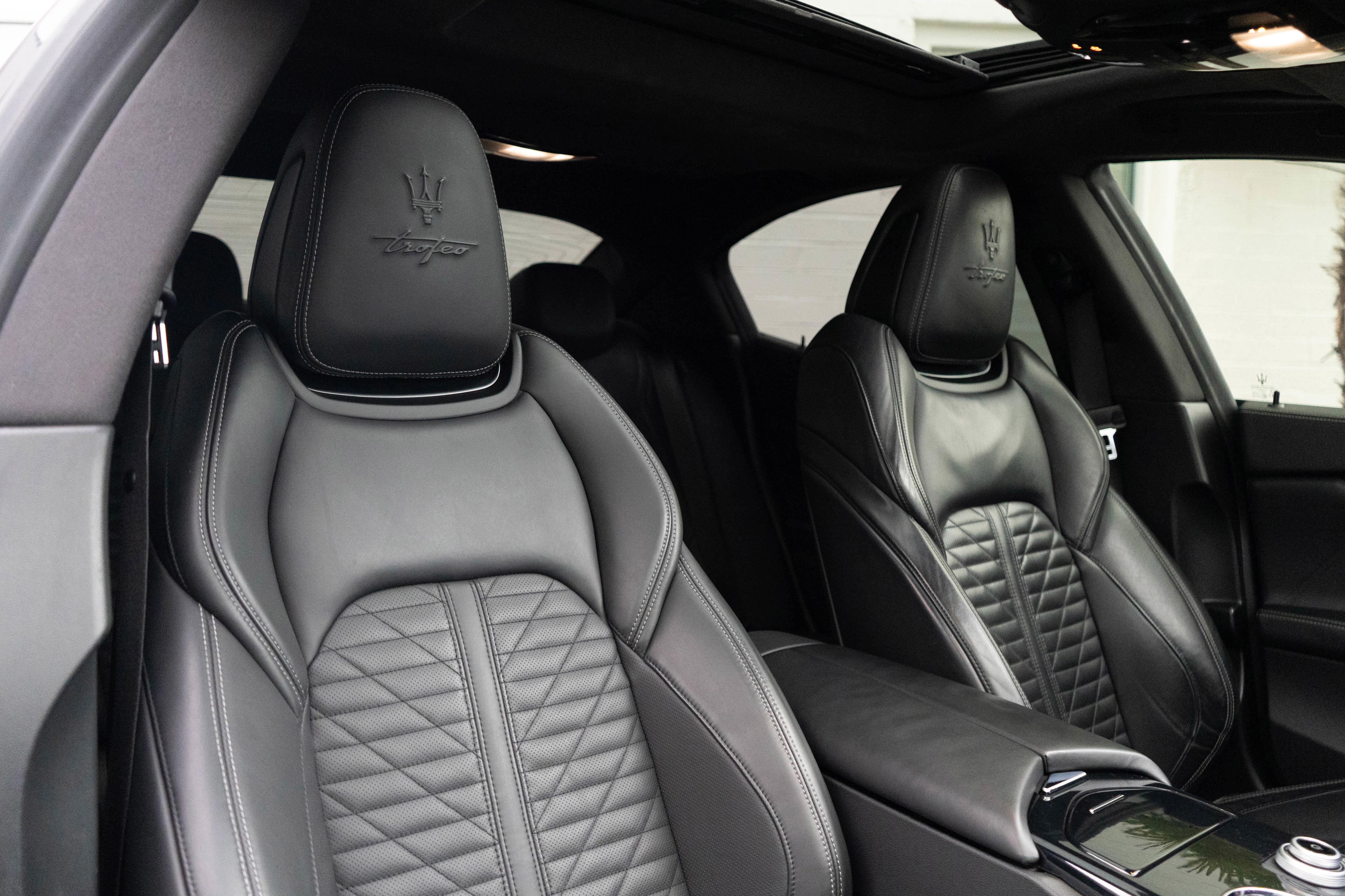 Used 2022 Maserati Ghibli Trofeo image 28