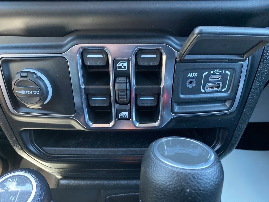Used 2022 Jeep Wrangler Unlimited Sport AWD/4WD image 30