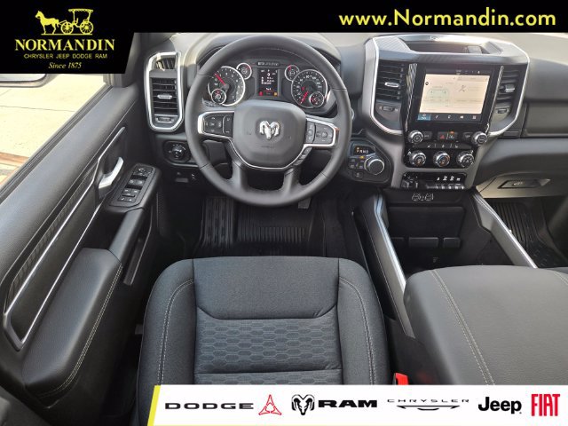 New 2026 RAM 1500 Big Horn w/ Night Edition AWD/4WD image 8