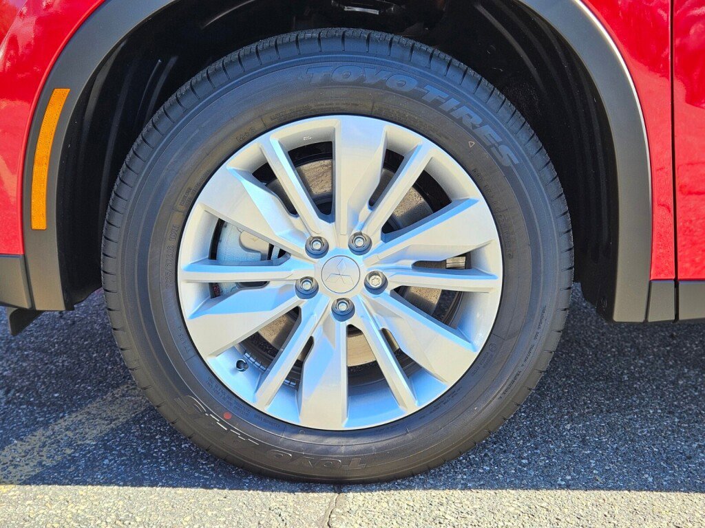 New 2025 Mitsubishi Outlander ES image 29