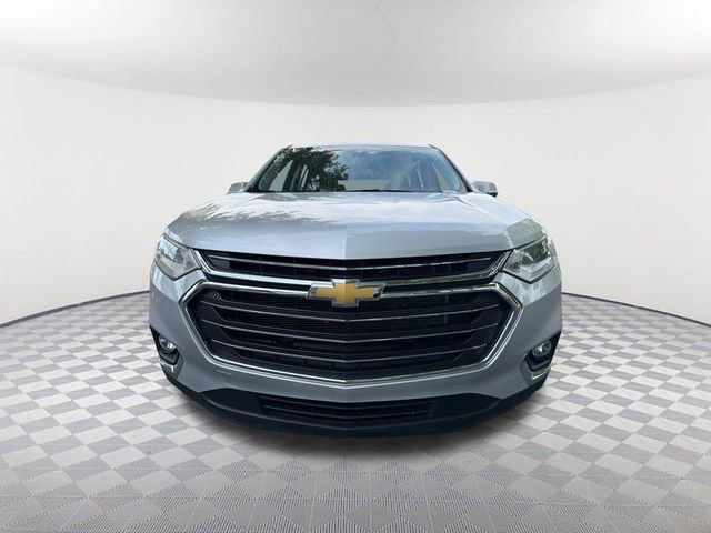 Used 2021 Chevrolet Traverse LT FWD image 2