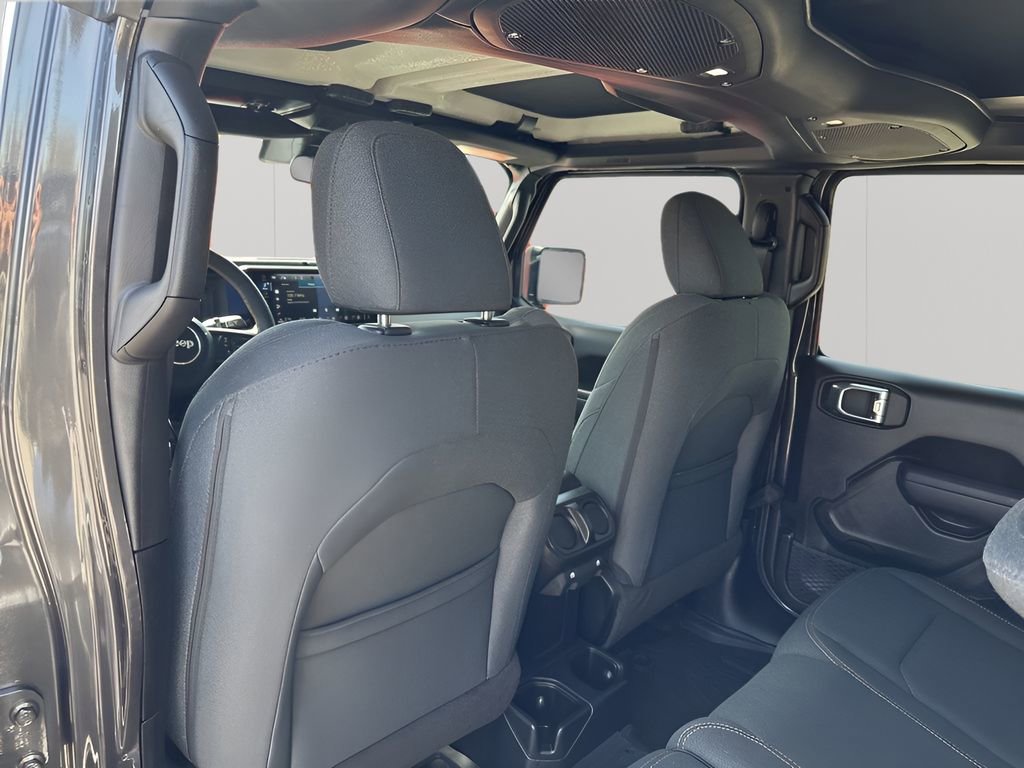 Used 2024 Jeep Wrangler Willys image 18