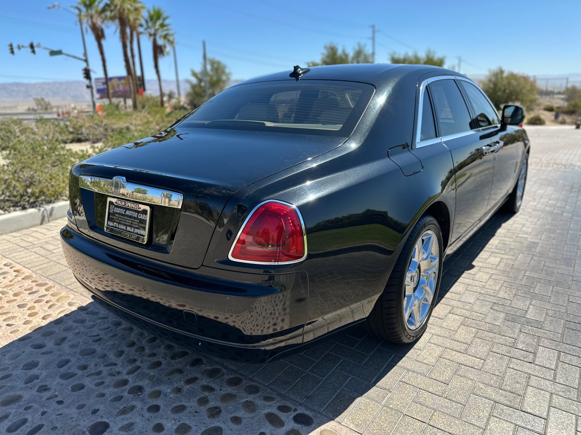 Used 2011 Rolls-Royce Ghost image 17
