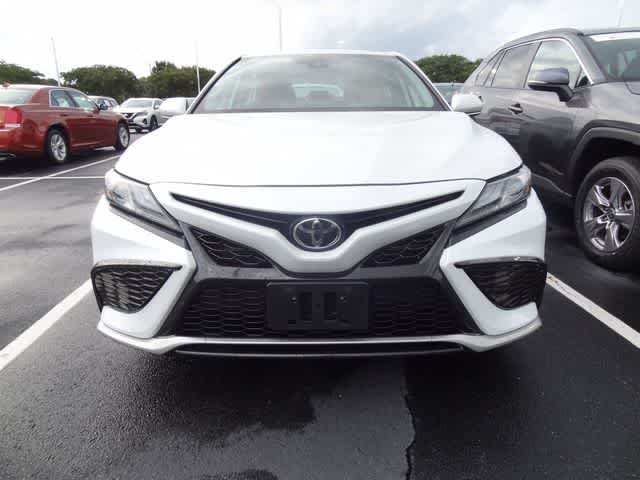 Used 2024 Toyota Camry XSE FWD image 2