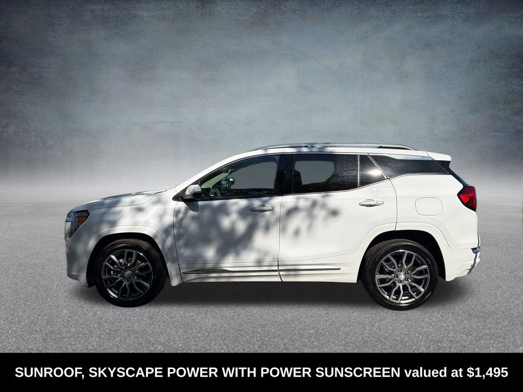 Used 2023 GMC Terrain Denali AWD/4WD image 2