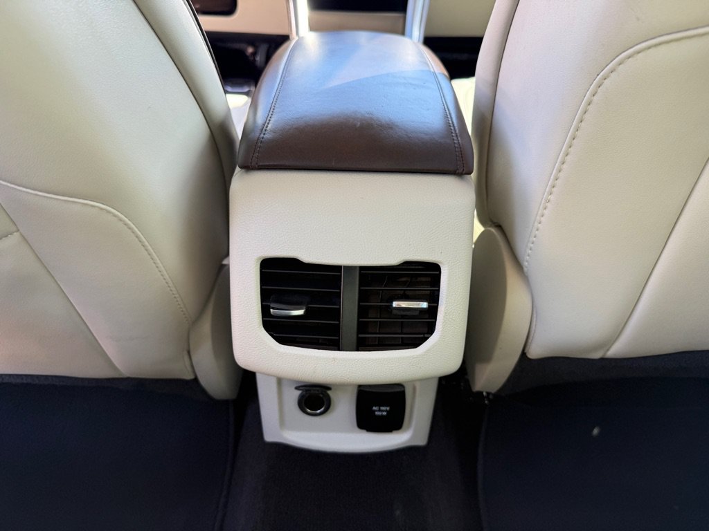 Used 2018 Ford Fusion Energi Platinum FWD image 23
