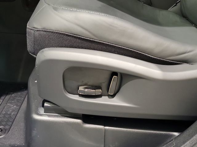 New 2026 Land Rover Defender 110 image 20