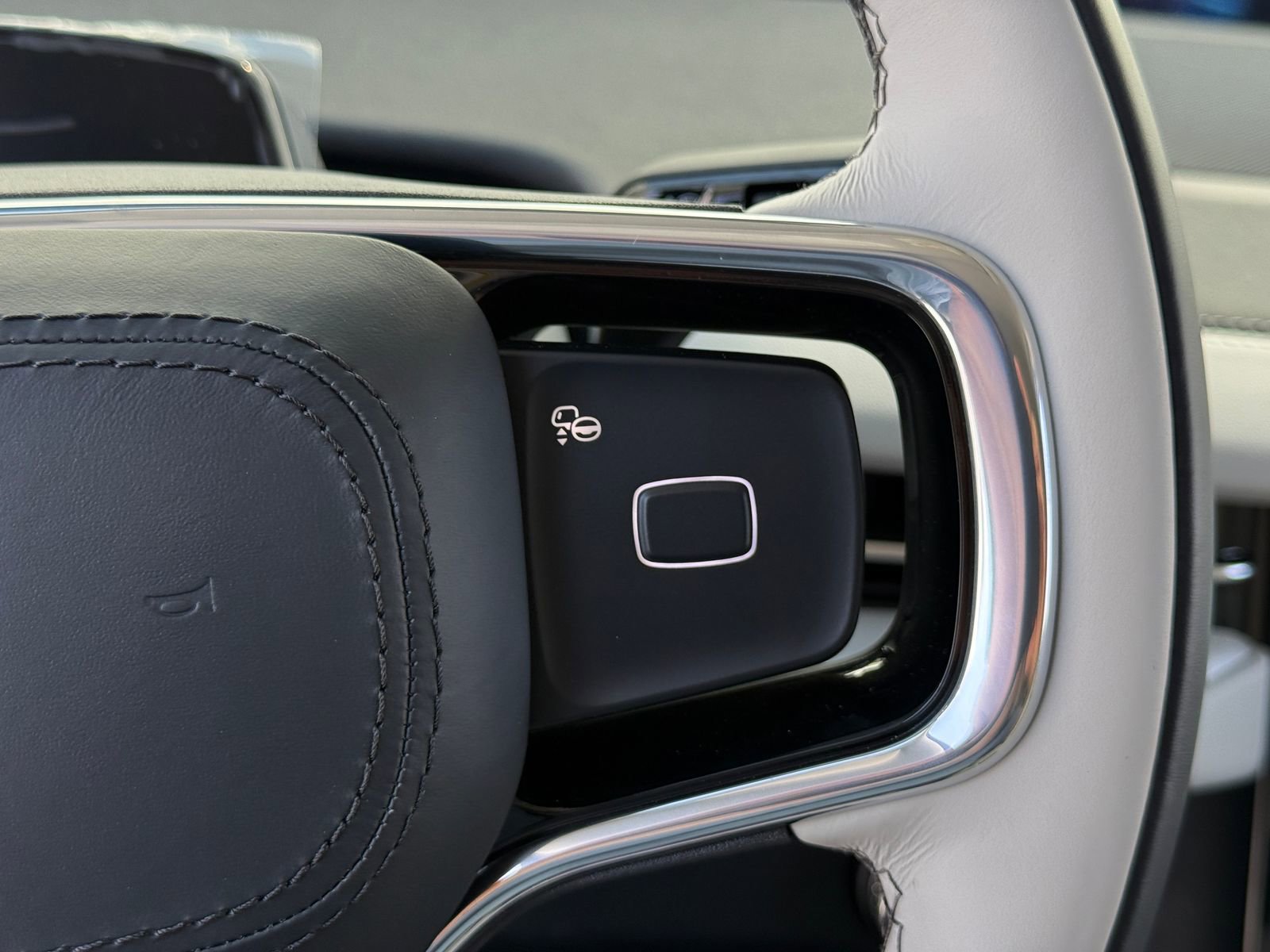 New 2026 Lincoln Navigator L Reserve image 35