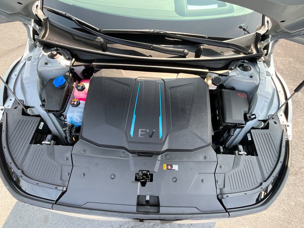 Used 2024 Hyundai Ioniq 5 Limited image 9