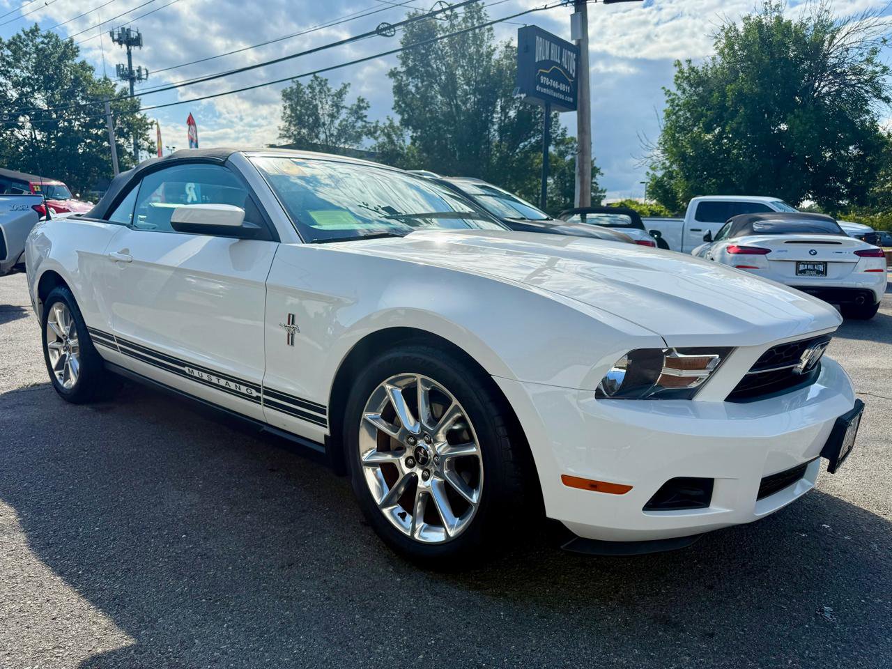 Used 2010 Ford Mustang Convertible RWD image 7
