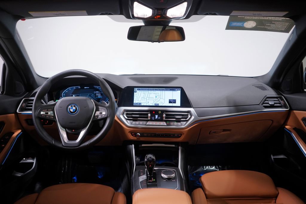 Used 2022 BMW 330e w/ Premium Package image 10