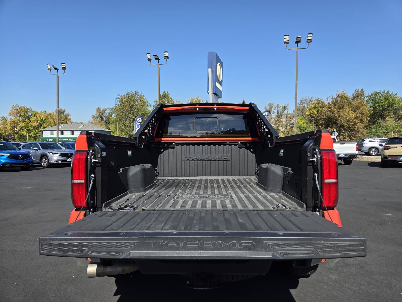 Used 2024 Toyota Tacoma TRD Off-Road w/ TRD Off Road Premium Package AWD/4WD image 17