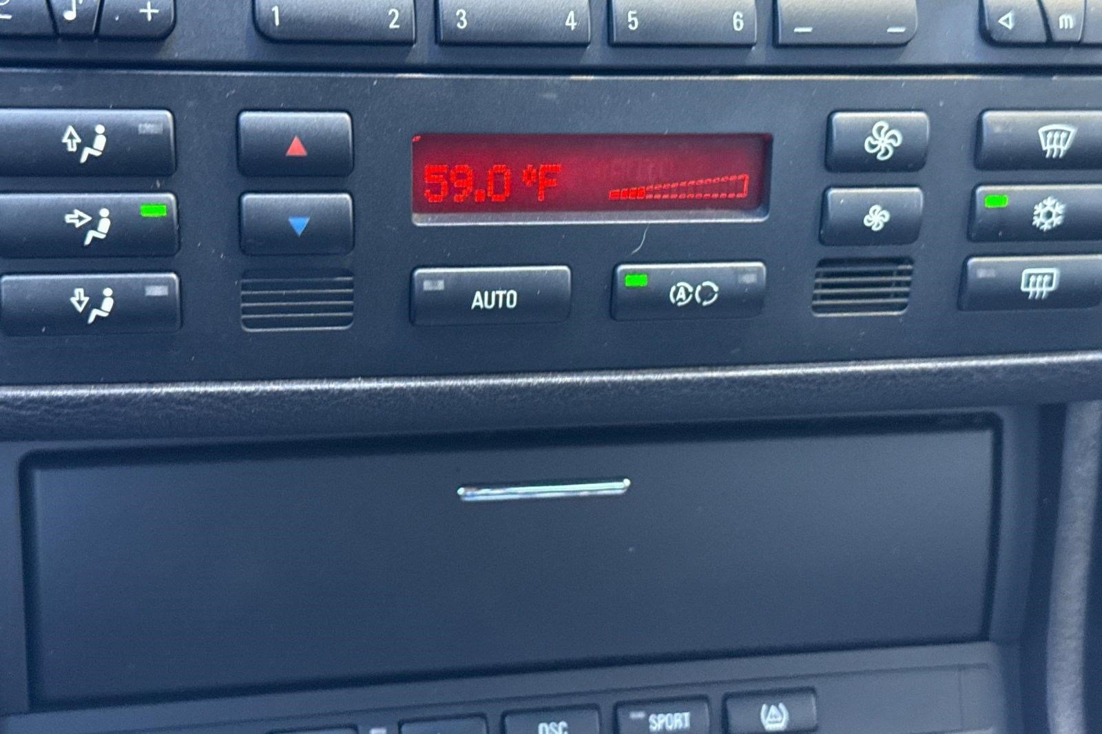 Used 2004 BMW M3 Convertible image 23