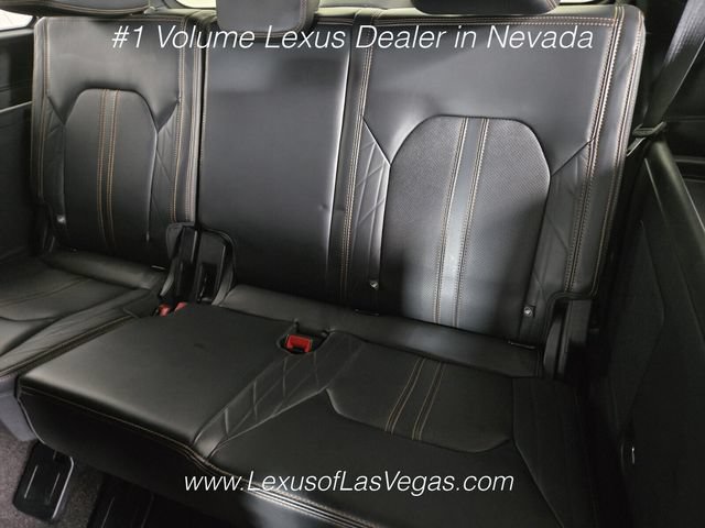 Used 2023 Ford Expedition Platinum AWD/4WD image 16