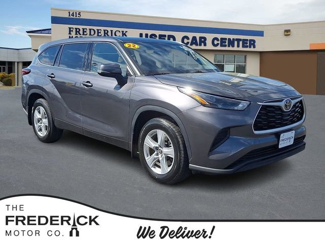 Used 2022 Toyota Highlander L AWD/4WD image 1