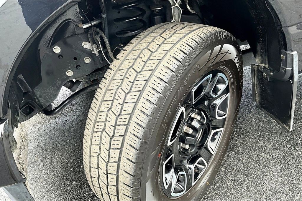 Used 2025 Ford F250 Platinum AWD/4WD image 36