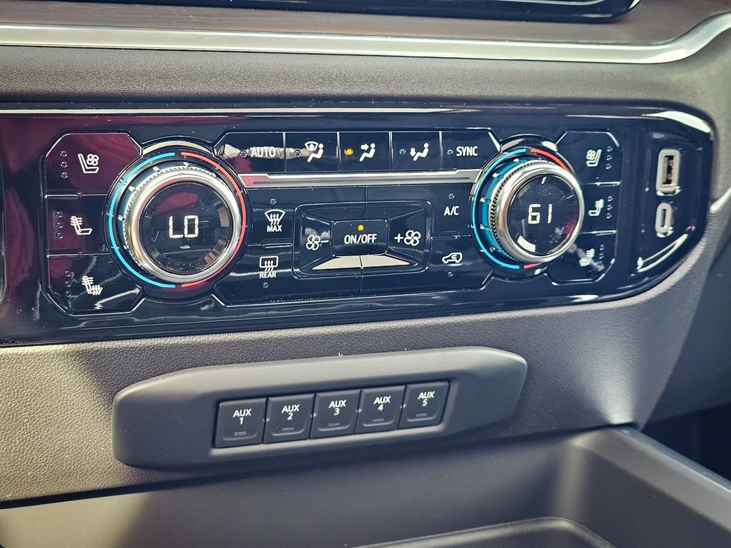 New 2026 GMC Sierra 2500 SLT w/ Max Trailering Package image 29