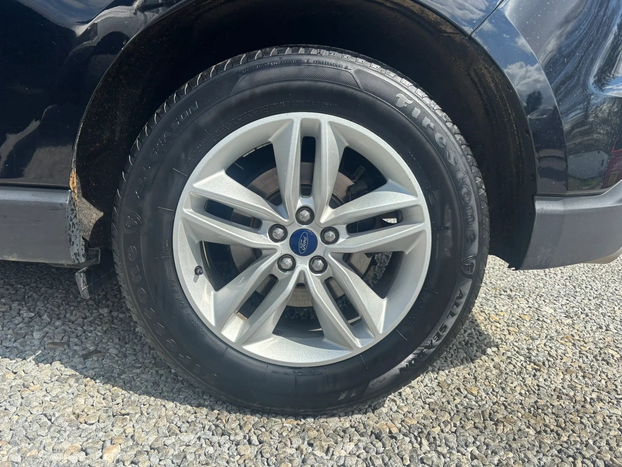 Used 2018 Ford Edge SEL w/ Equipment Group 201A AWD/4WD image 2