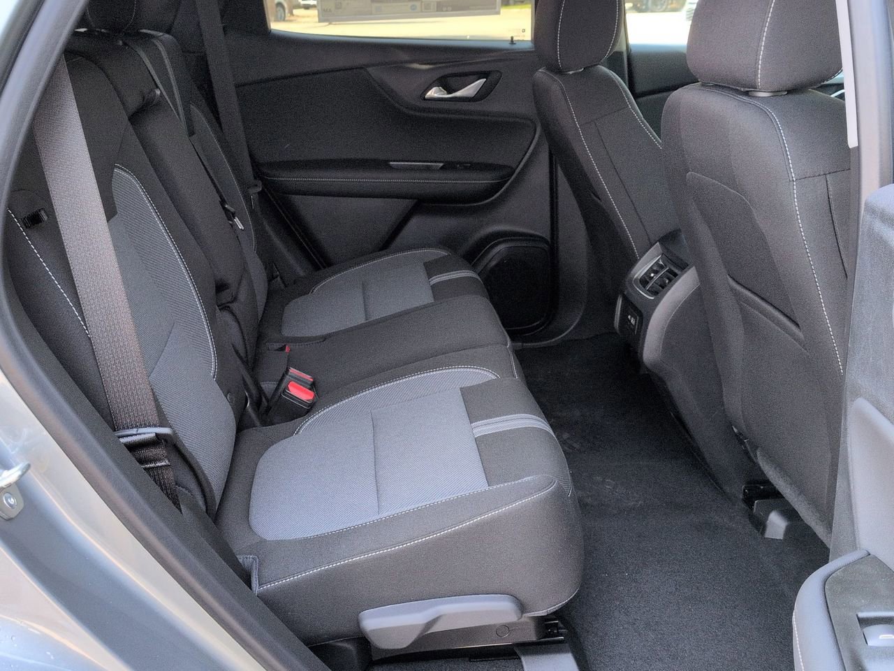 New 2026 Chevrolet Blazer LT image 23