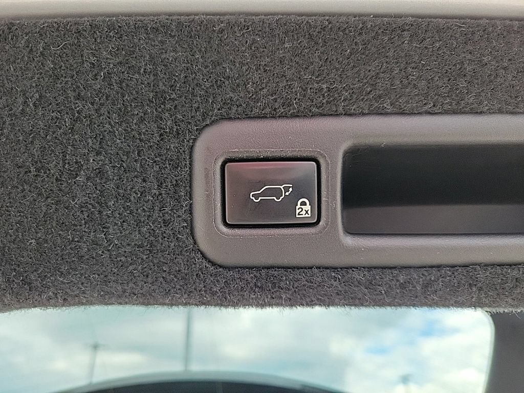 Used 2016 Lexus RX 350 AWD w/ Premium Package image 18
