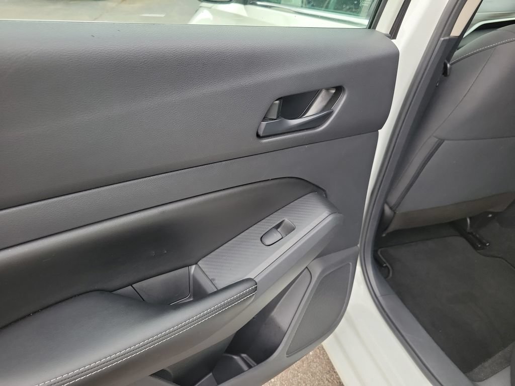 Used 2025 Nissan Altima 2.5 SV FWD image 17