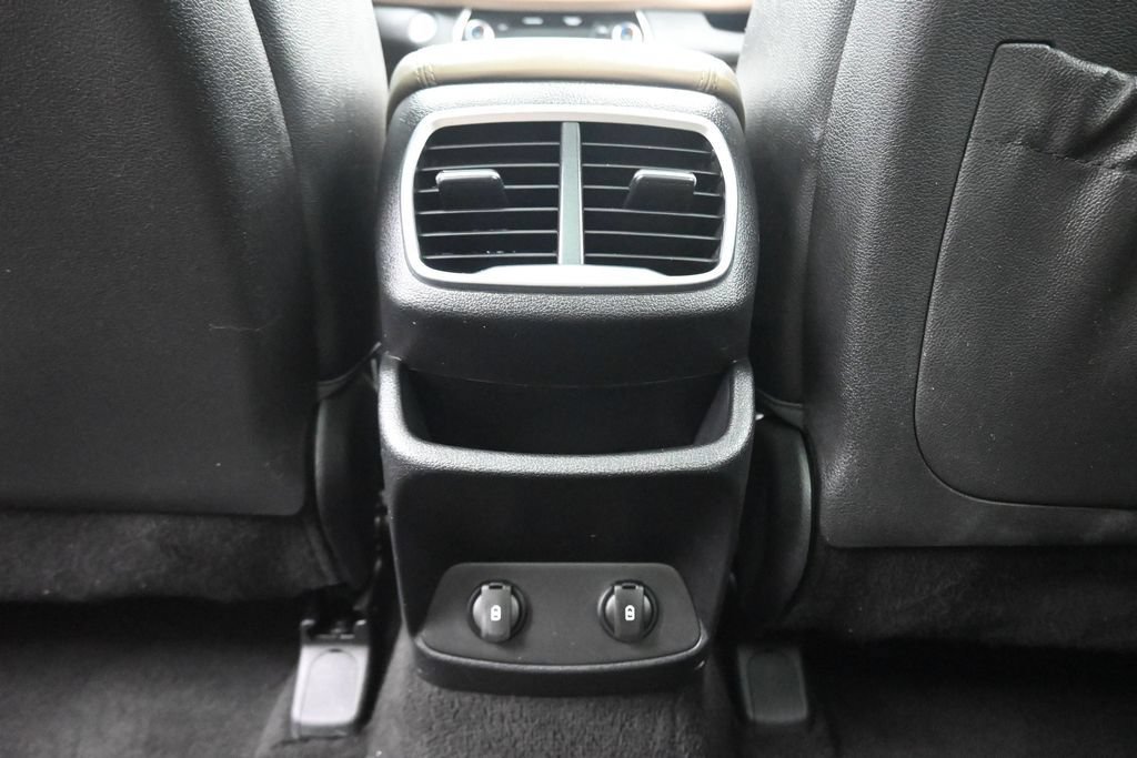 Used 2019 Hyundai Santa Fe Limited AWD/4WD image 36