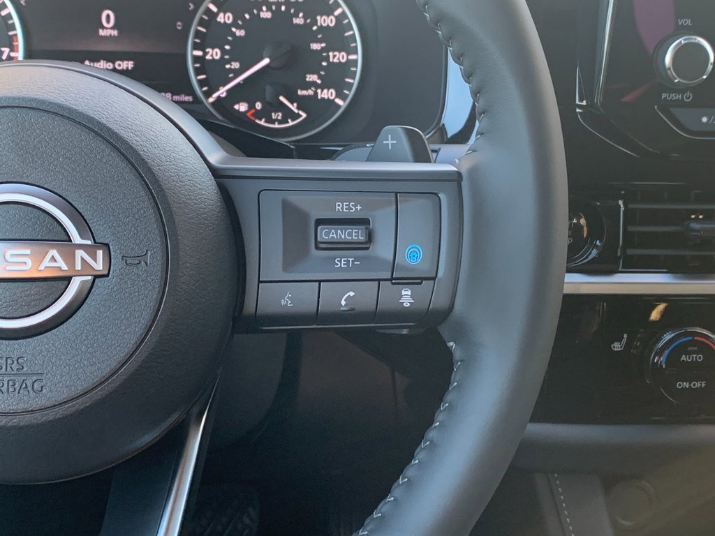 New 2025 Nissan Pathfinder SV image 13