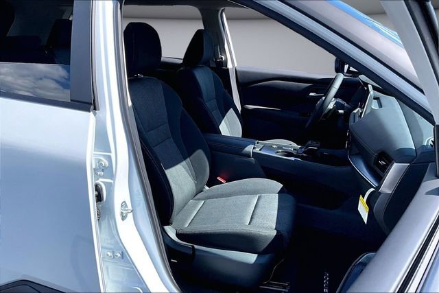 New 2026 Nissan Rogue SV image 10