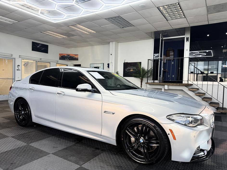 Used 2015 BMW 550i Sedan RWD image 1