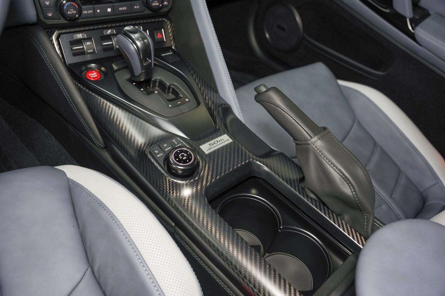 Used 2020 Nissan GT-R Premium AWD/4WD image 45