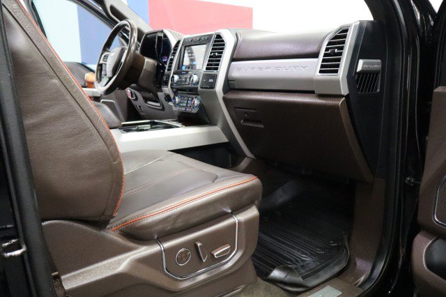 Used 2017 Ford F250 King Ranch w/ King Ranch Ultimate Package AWD/4WD image 61