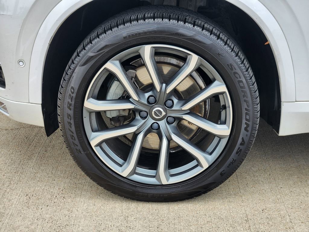 Used 2018 Volvo XC90 T6 Momentum w/ Convenience Package AWD/4WD image 10