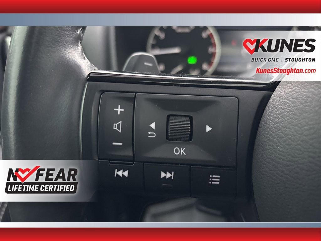 Used 2023 Nissan Rogue SV w/ SV Premium B Package image 16