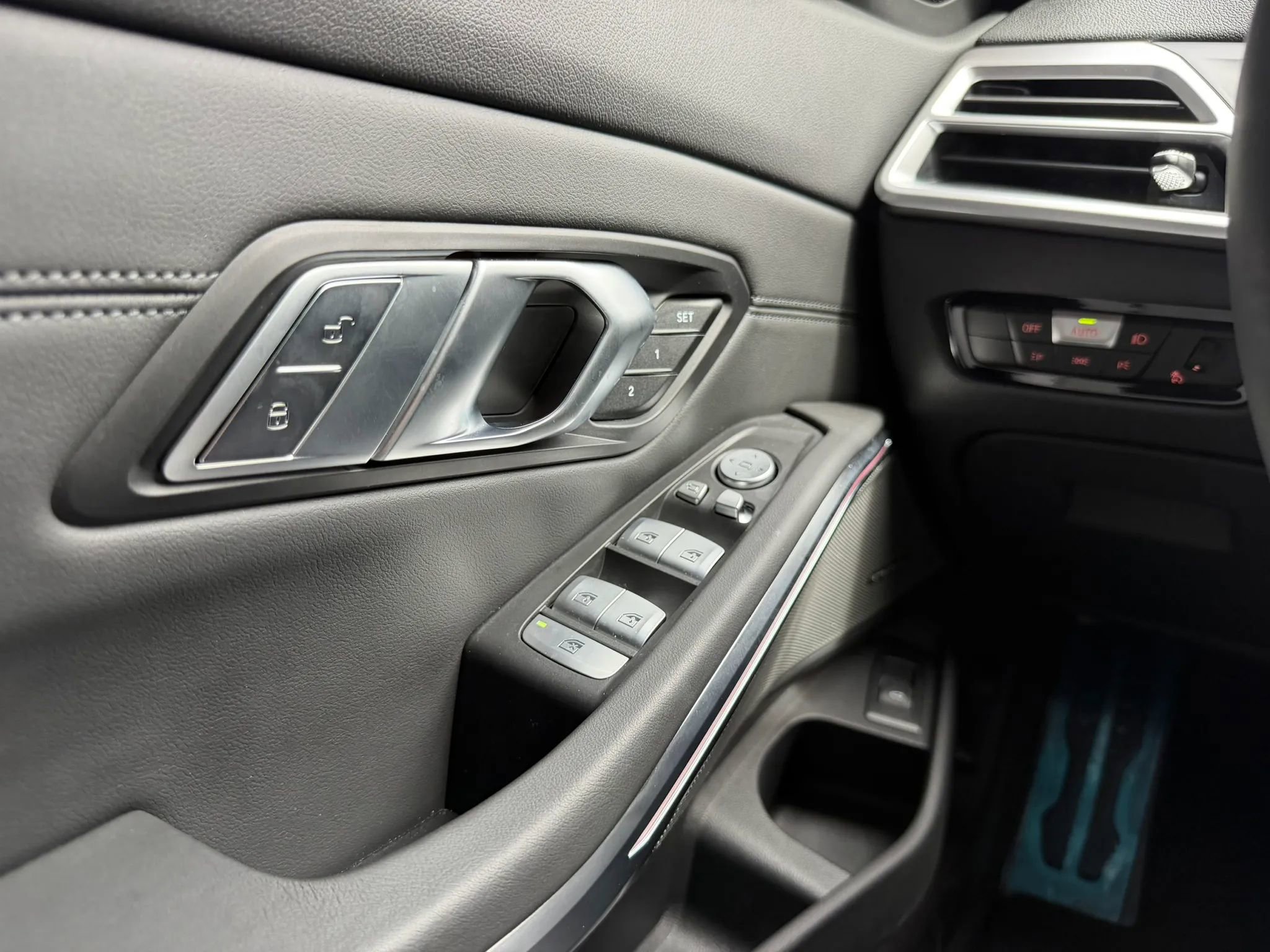 Used 2026 BMW M3 Competition w/ Executive Package AWD/4WD image 35
