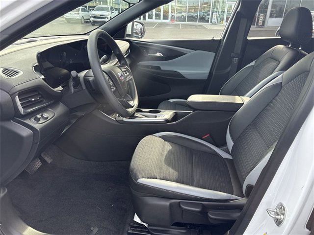 Certified 2024 Buick Envista Preferred w/ Convenience II Package image 18