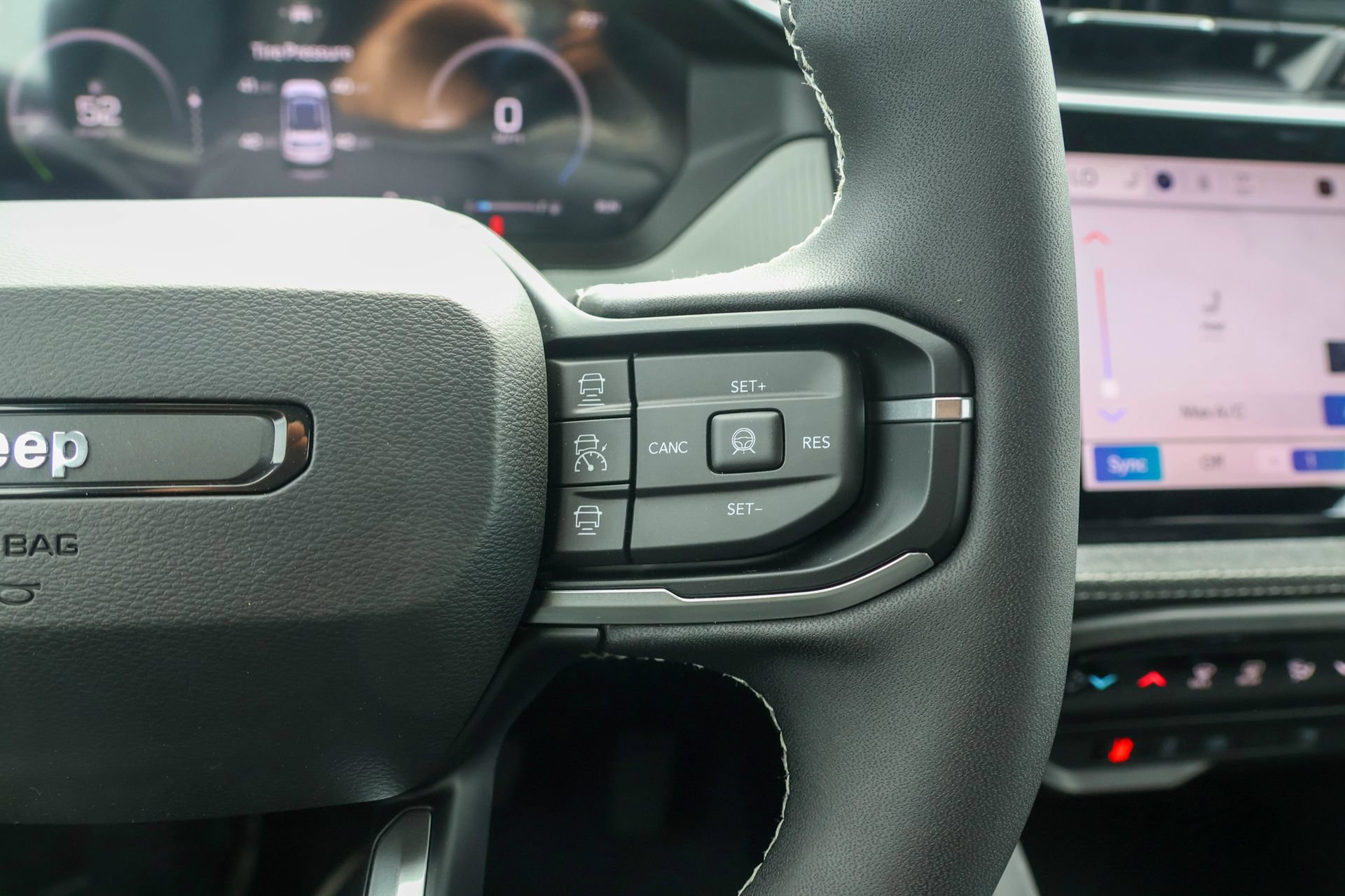 New 2026 Jeep Cherokee Laredo AWD/4WD image 28